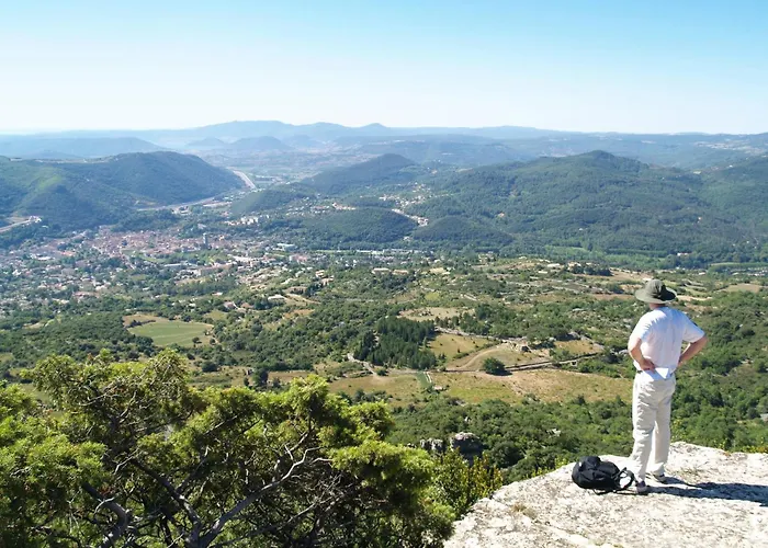 Escapade A La Paisible Lodève